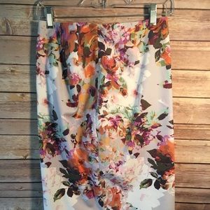 Floral pencil skirt, Size 4.